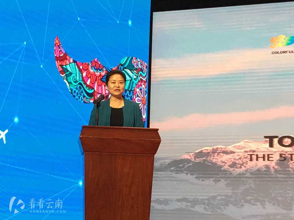 云南省旅游发展委员会副主任文淑琼讲话(向星权/摄)