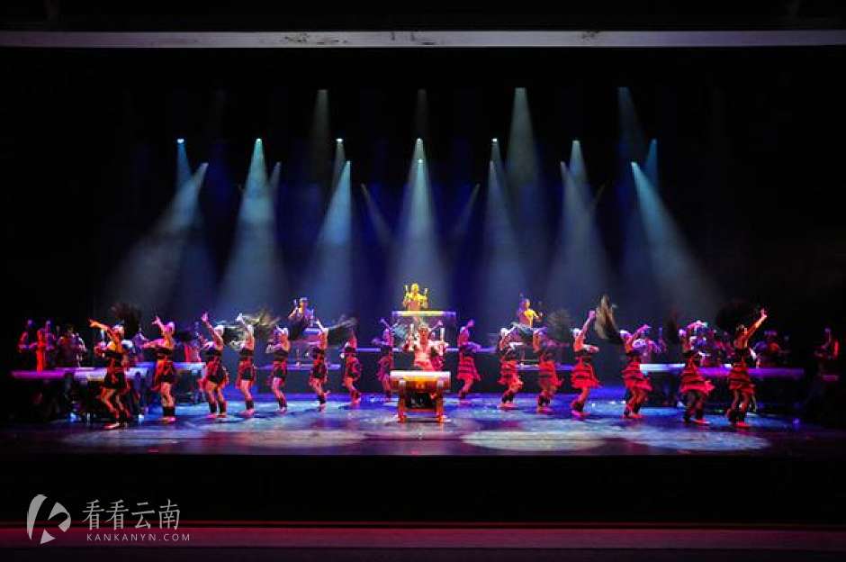 沧源佤族舞蹈表演