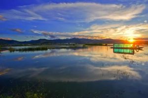 异龙湖，去红河旅游不可错过的地方-看看云南