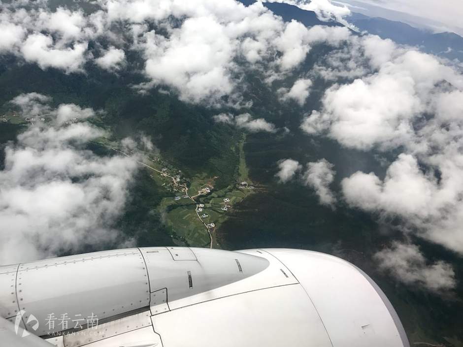 今日云南|透过云层，香格里拉就在眼前
