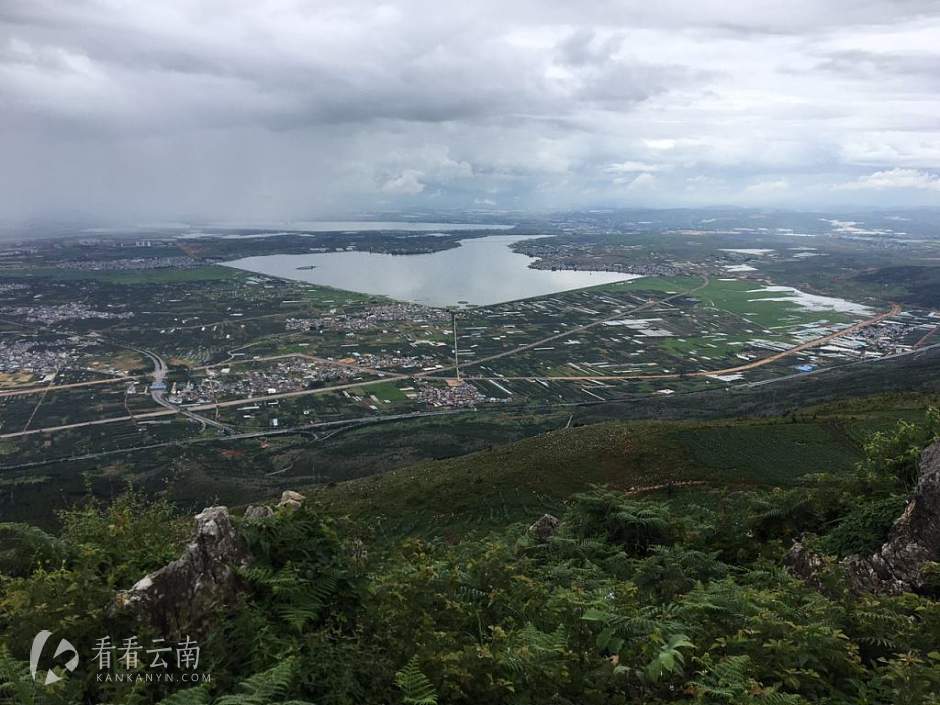 今日云南 | 西北勒山顶的清晨微凉