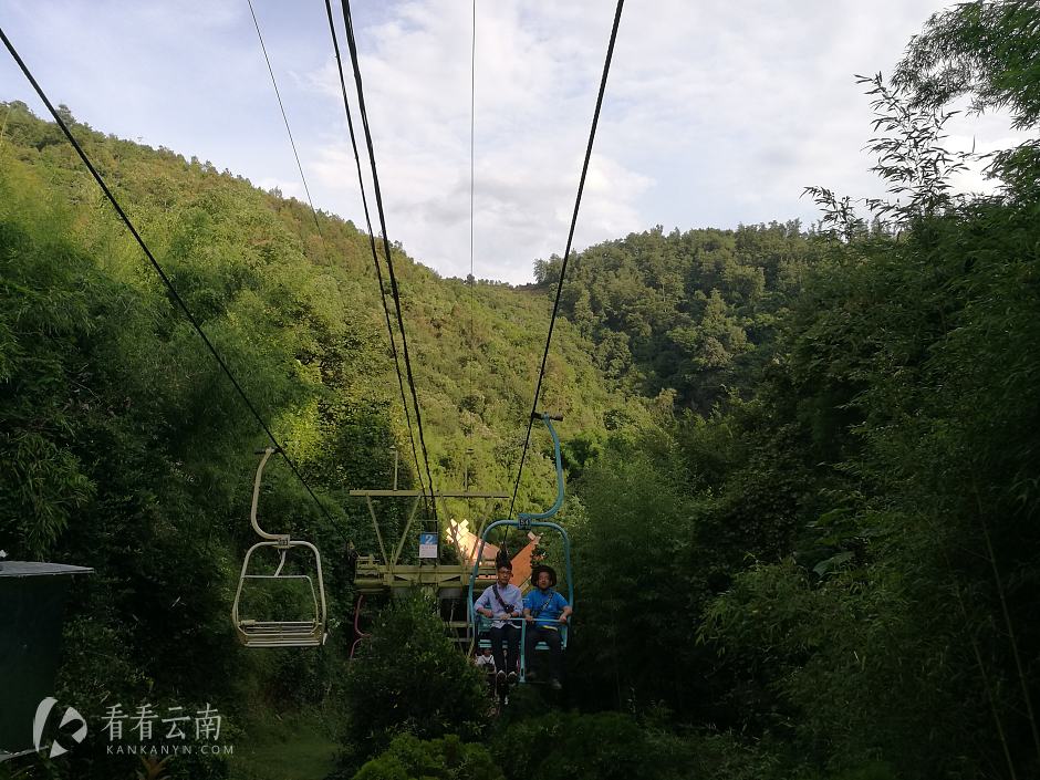 今日云南|九乡帐篷节，数着星星入眠