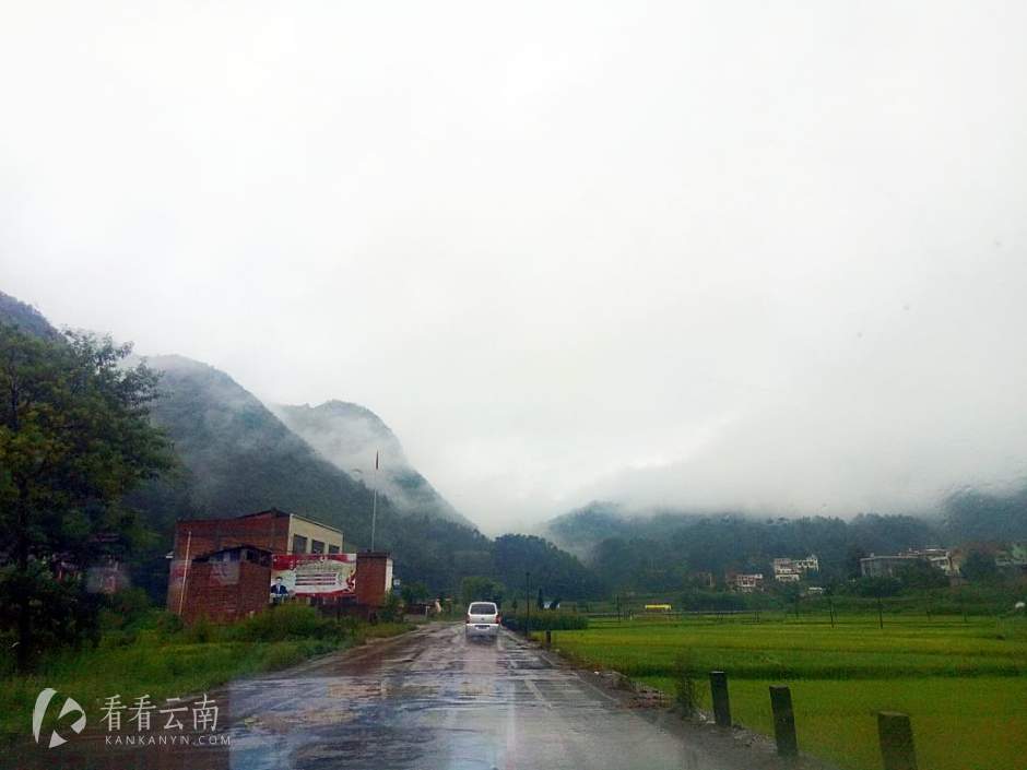 今日云南|小雨中的宣威海岱清晨