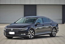 最火B级车轴距2米9，标配才17万，凯美瑞自叹不如-看看云南