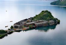 今日云南|每年高温假就往云南跑的小伙子，拍了今天的这张泸沽湖照片-看看云南