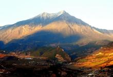 今日云南|对视：怒江雪邦山-看看云南