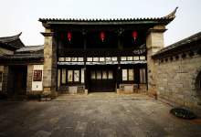 云南边陲古宅，随处透着大户人家的气质，现住着第16世传人-看看云南