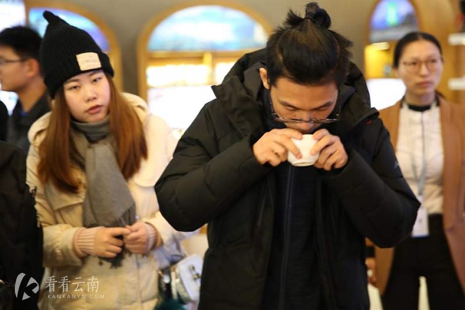 “云豆入沪扶贫”项目上海敲定,小粒咖啡插上咖啡机翅膀
