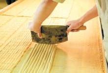 层薄如纸，曾因包装问题而无法畅销，现在一年能卖1个亿-看看云南