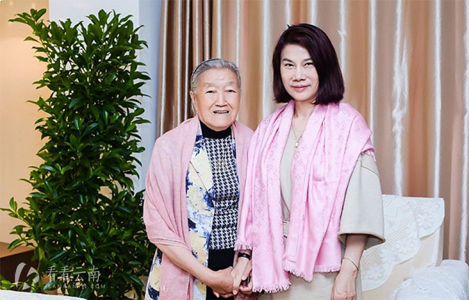 马静芬与董明珠(图片来自网络)