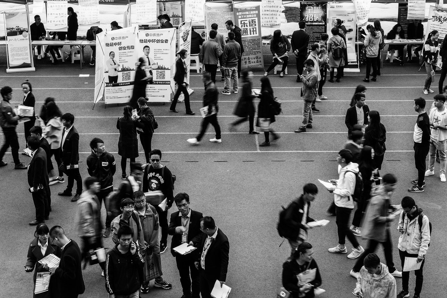 三月昆明迎来“金三银四”求职季 记录现场众生像-看看云南