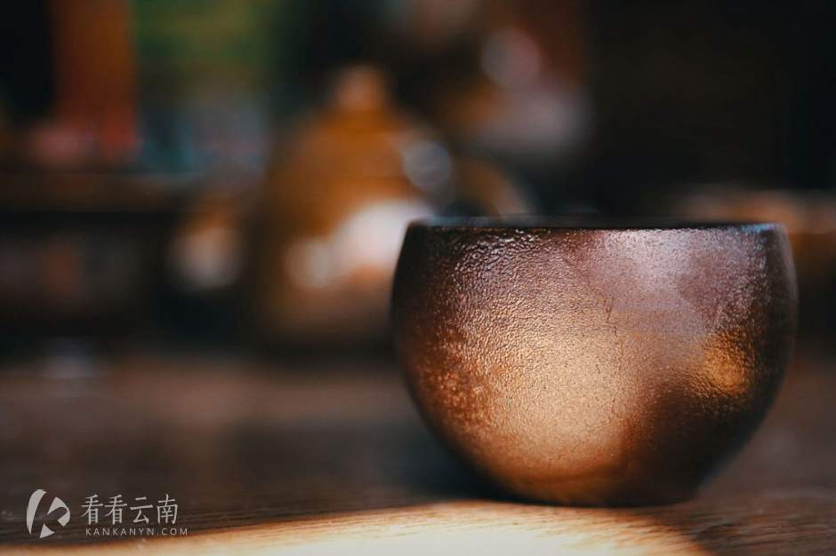 通红出品