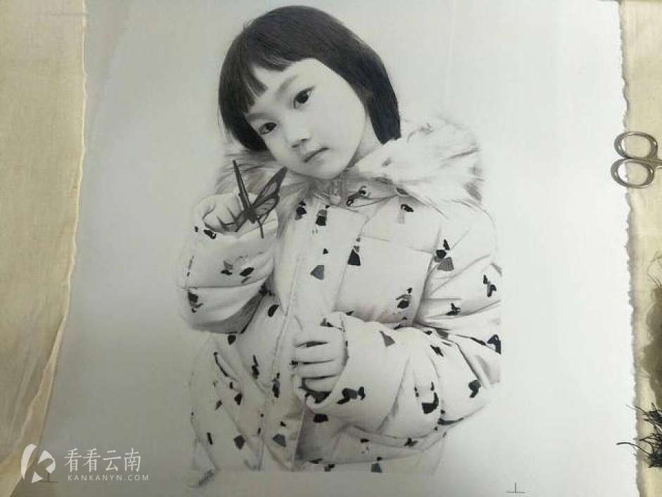 段朋江人物素描刺绣作品