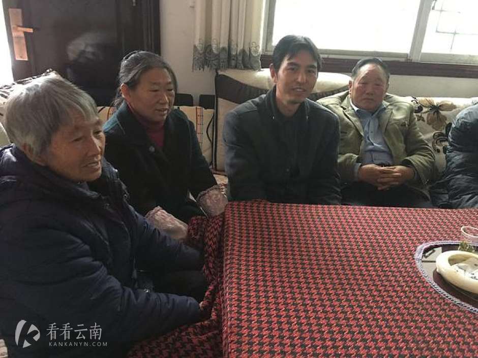 杜富国的邻居，给我们讲杜富国的故事