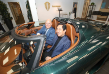 许家印零距离体验“全球速度最快量产车” 黑科技利器柯尼塞格-看看云南