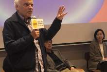 比尔•盖茨唯一推荐的全球热门小说作者，昆明畅谈时代电影与小说-看看云南