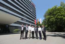 许家印赴德考察世界顶级汽车技术供应商博世、采埃孚及FEV集团-看看云南