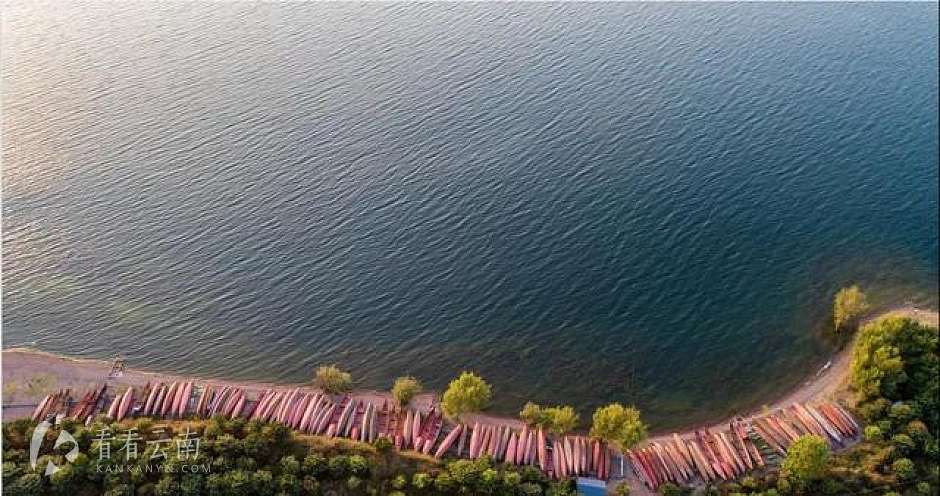 抚仙湖实景图
