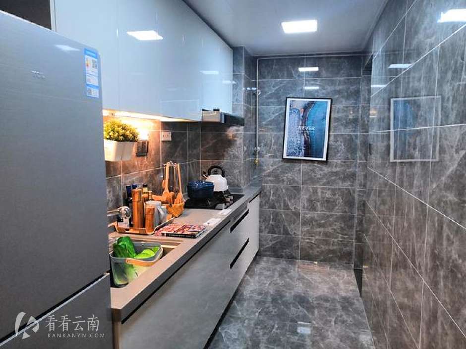 （89㎡样板间厨房实景图）