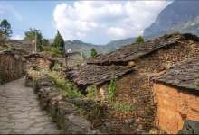 别小看东川这个不起眼又穷的石板房村，它被电影《追凶者也》选中-看看云南