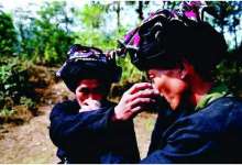 云南人喝酒，感情不深，一口不闷-看看云南