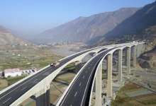 格巧高速通车｜拥抱云南秘境抚仙湖，星空小镇满足旅居所有需求-看看云南