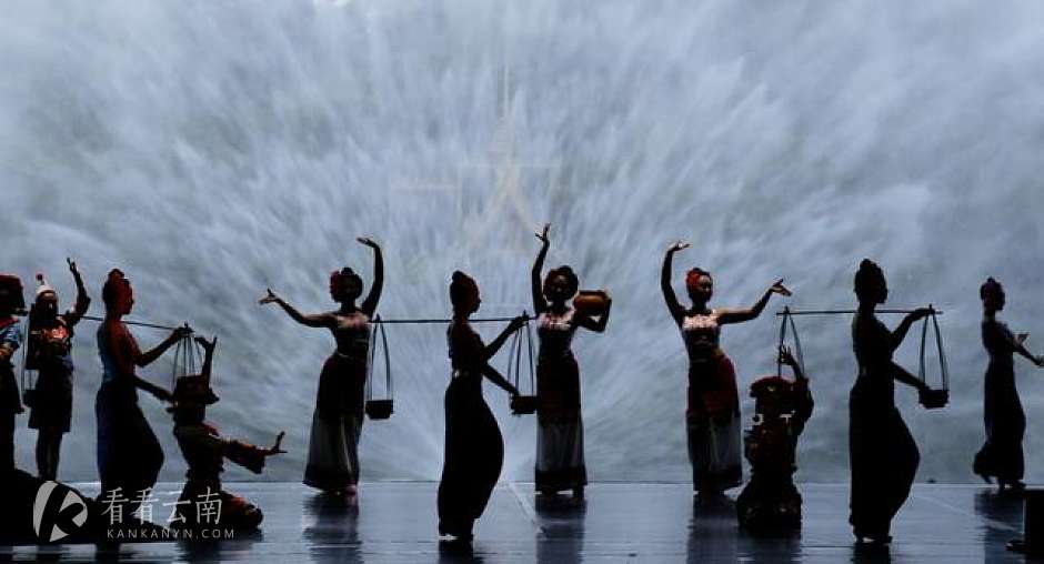 对话黄臻：唤醒西双版纳的另一面，夜市旅拍C位出道