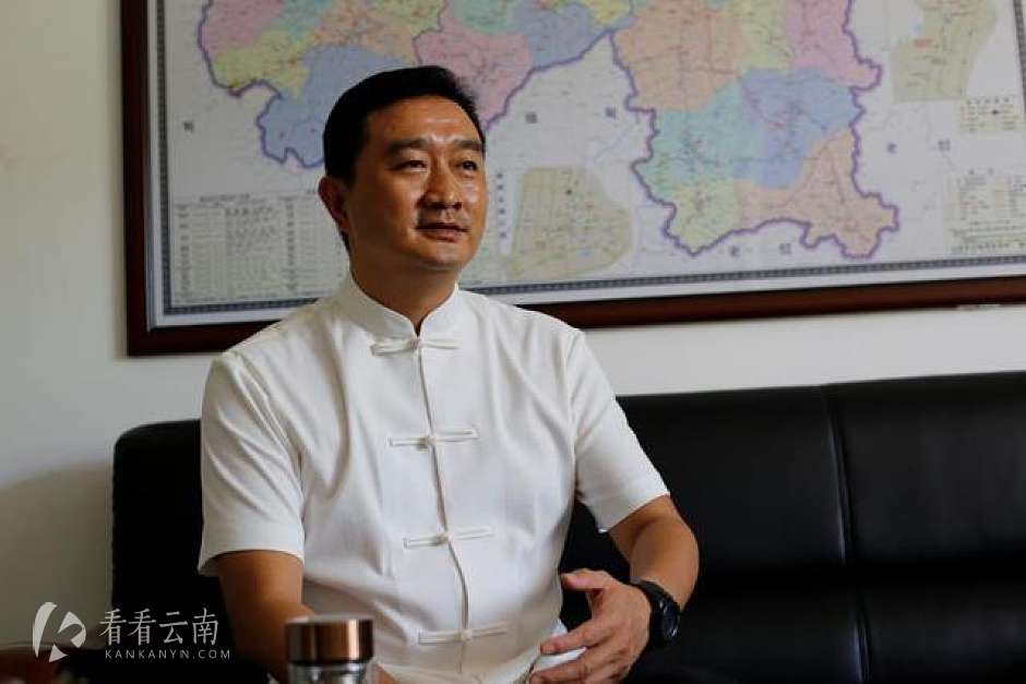 对话黄臻：唤醒西双版纳的另一面，夜市旅拍C位出道