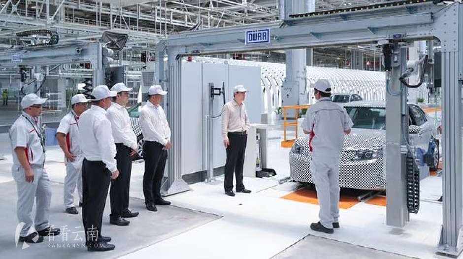 装配车间·世界最顶级的德国杜尔高精度四轮定位