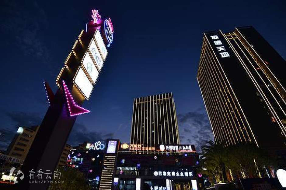 协信星光180然而在完成学府协信天地的开发及商业部分顺利运营后,协信