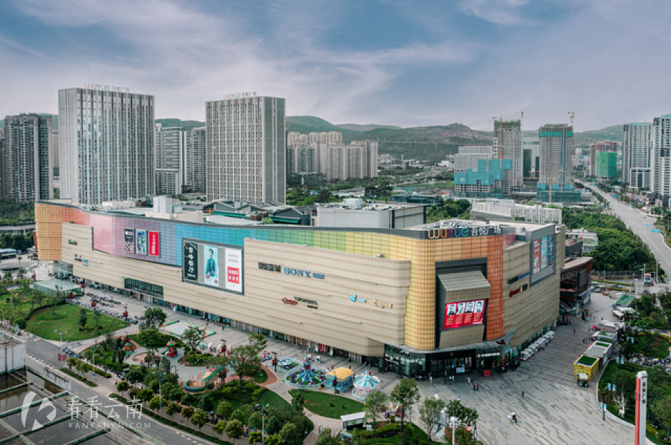 吾悦广场实拍图