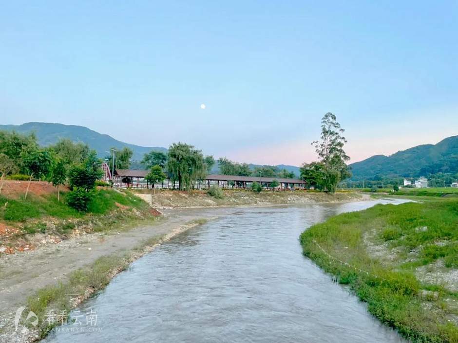 凤庆勐佑小镇罗闸河与乌马河交汇处