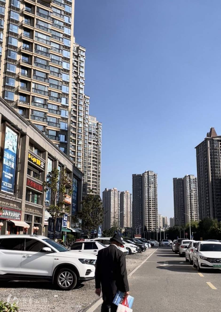 已交房入住的恒大云报华府系实景图