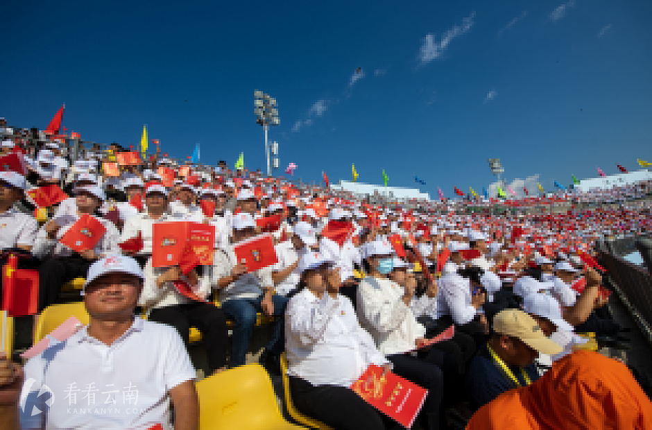 砥砺奋进七十年 德宏逐梦开新篇！德宏傣族景颇族自治州成立70周年庆祝大会举行